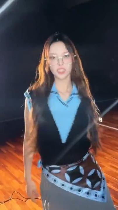 Video dc662def-5864-45f0-9d48-39eaa363931d